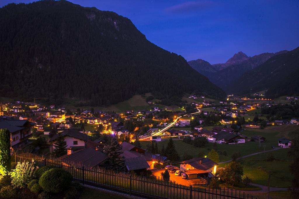 Alpenpension Maderer Gaschurn Exterior foto