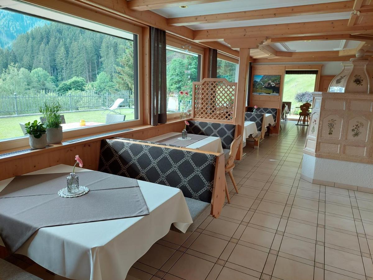 Alpenpension Maderer Gaschurn Exterior foto